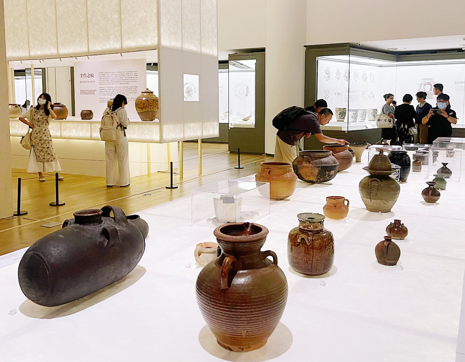 &ldquo;陶融萬象:中國現(xiàn)代民間陶瓷藝術(shù)展&rdquo;開幕